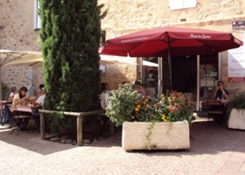 La boutique restaurant table d'hôte mémé du quercy à Figeac
